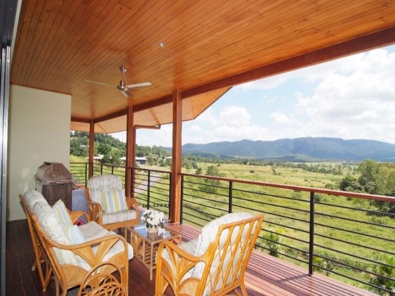 131 Stanley Drive, Cannonvale QLD 4802