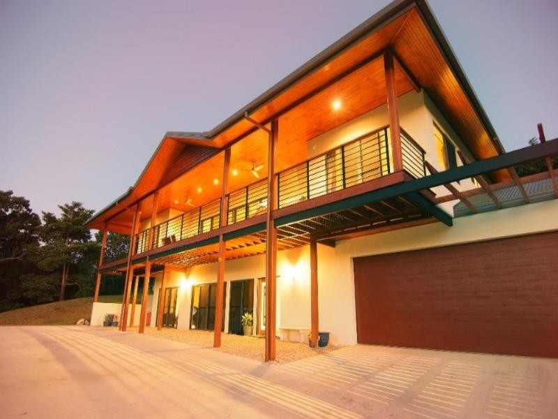 131 Stanley Drive, Cannonvale QLD 4802