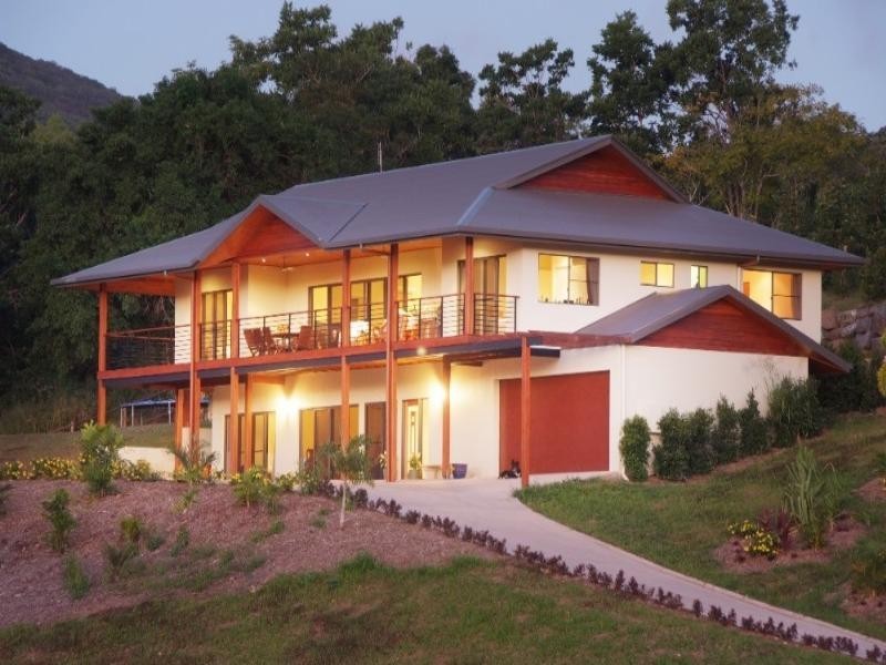 131 Stanley Drive, Cannonvale QLD 4802