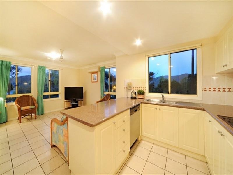 6/18 Golden Orchid Drive, Airlie Beach QLD 4802