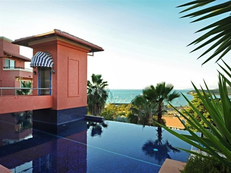 6/18 Golden Orchid Drive, Airlie Beach QLD 4802