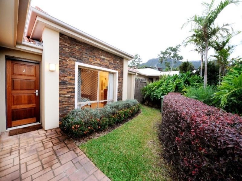 2/1 Wills Court, Cannonvale QLD 4802