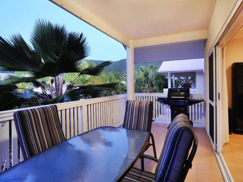 21/24 Pandanus Drive, Cannonvale QLD 4802
