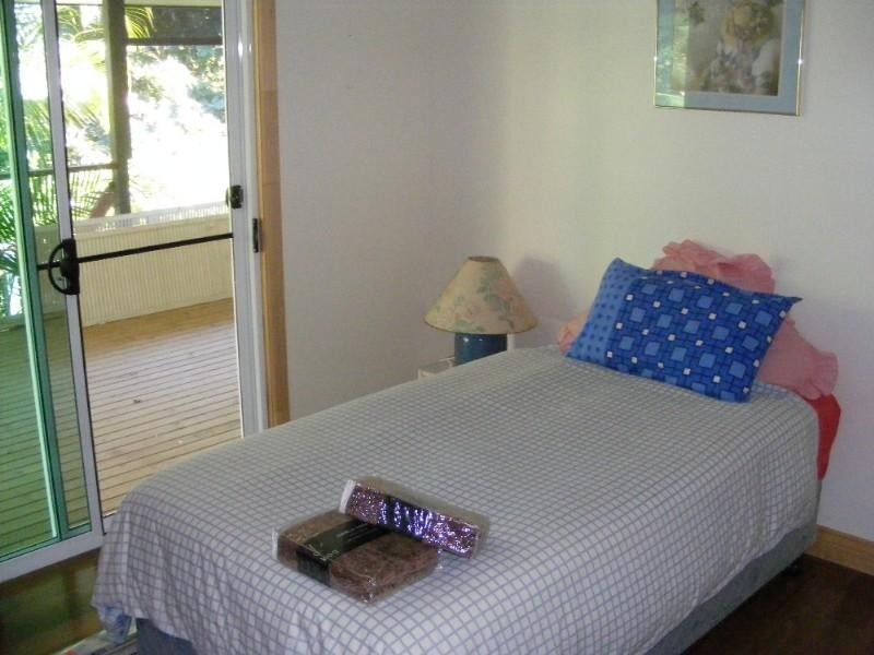 522 Dingo Beach Road, Cape Gloucester QLD 4800