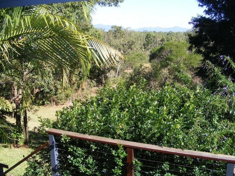 522 Dingo Beach Road, Cape Gloucester QLD 4800