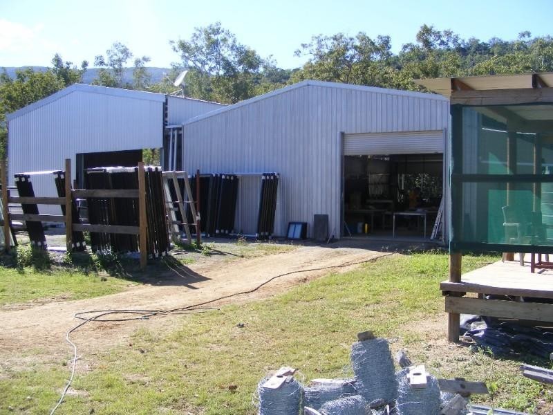 522 Dingo Beach Road, Cape Gloucester QLD 4800
