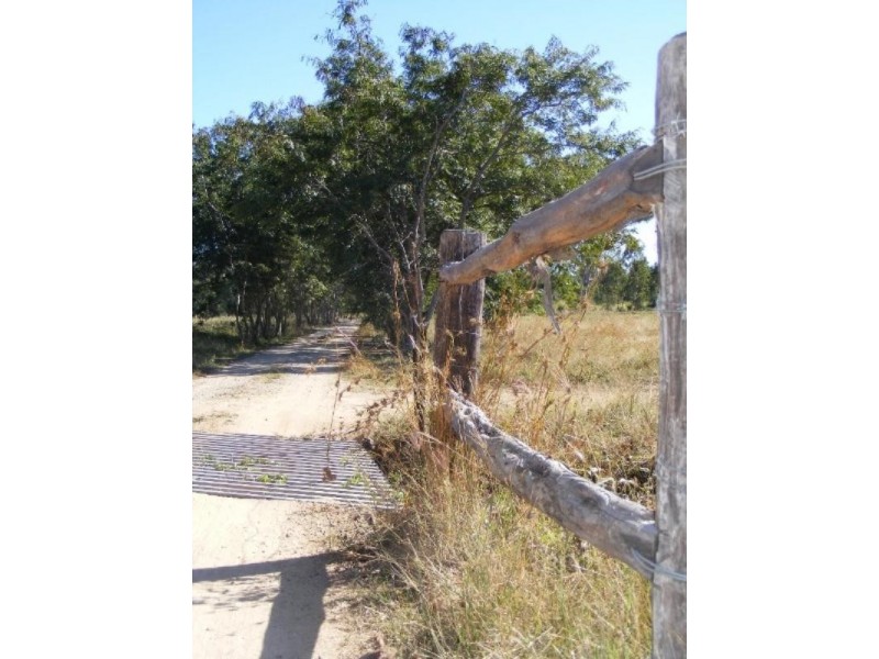 522 Dingo Beach Road, Cape Gloucester QLD 4800