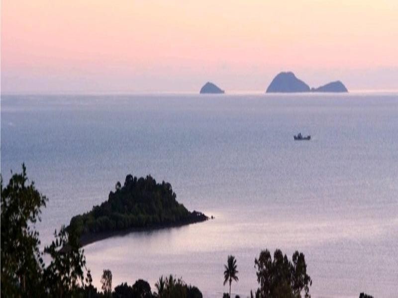 11 Illawong Street, Cannonvale QLD 4802