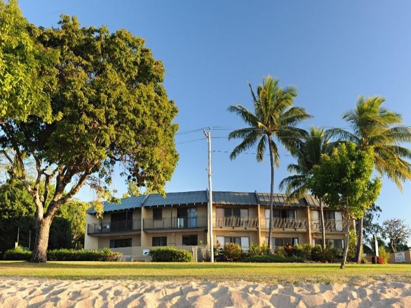 4/48 Coral Esplanade, Cannonvale QLD 4802