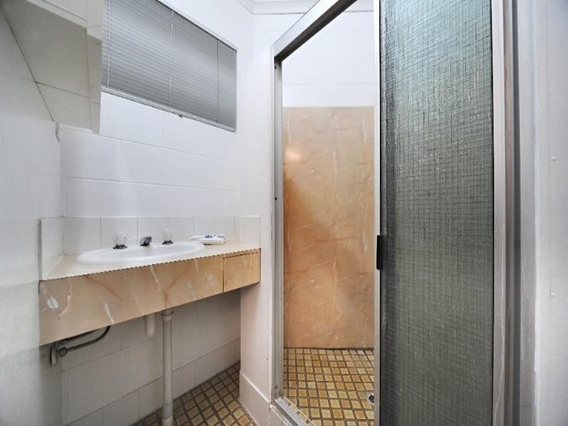 4/48 Coral Esplanade, Cannonvale QLD 4802