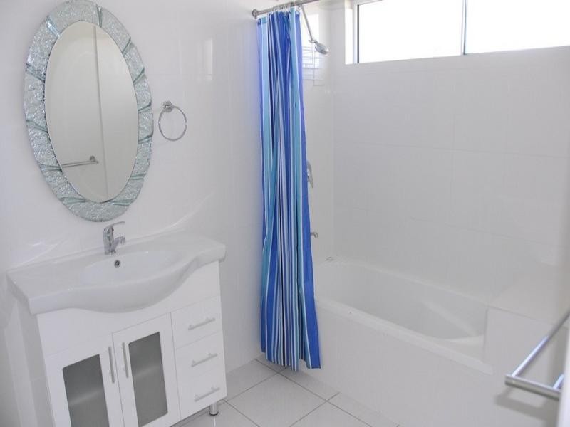 42 South Molle Boulevard, Cannonvale QLD 4802