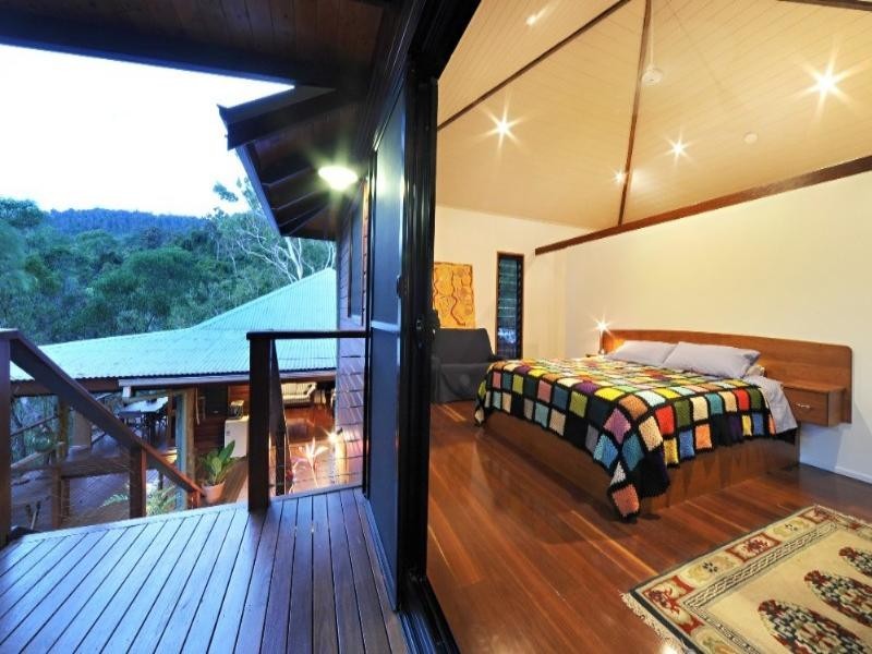 15 Stony Creek Close, Cannonvale QLD 4802