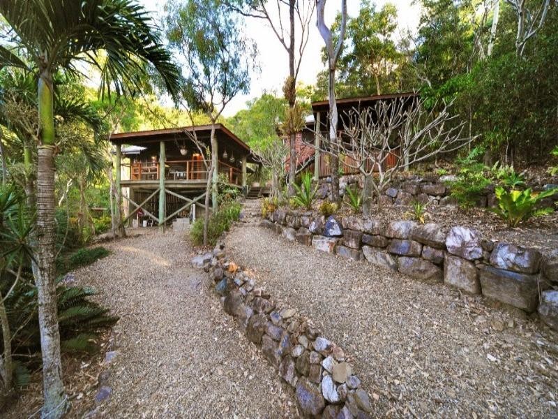 15 Stony Creek Close, Cannonvale QLD 4802