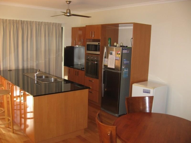 17/25 Abell Road, Cannonvale QLD 4802