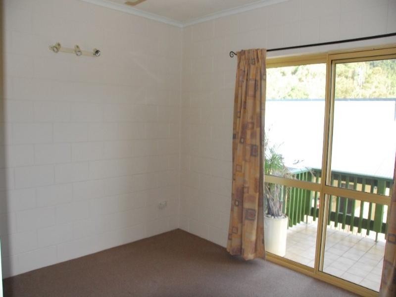 1/5 Border Drive, Cannonvale QLD 4802