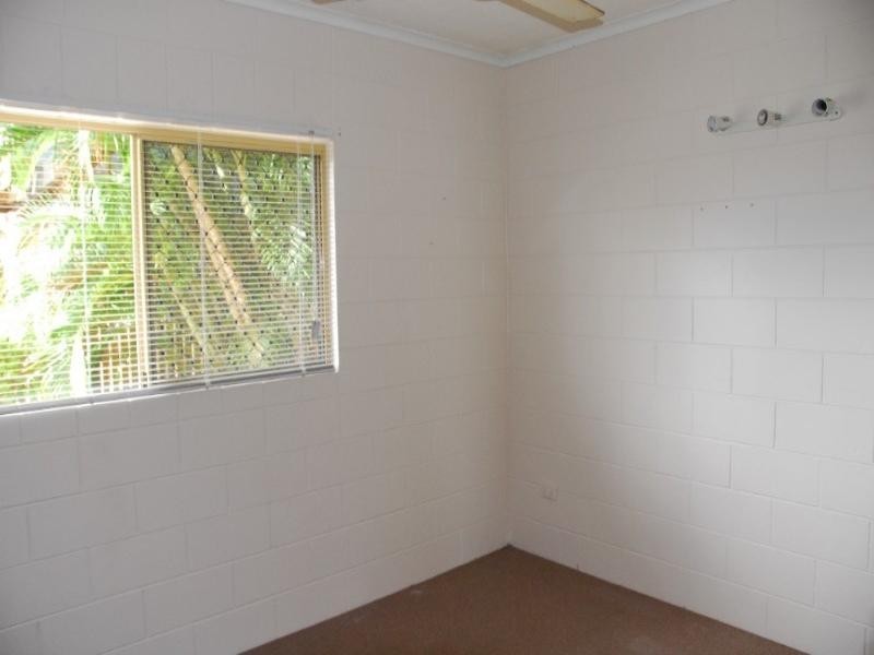 1/5 Border Drive, Cannonvale QLD 4802