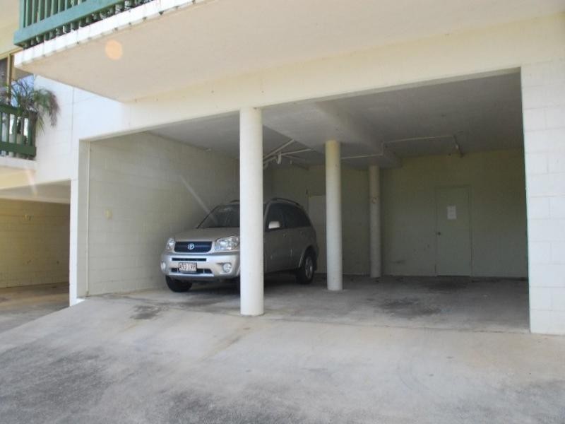 1/5 Border Drive, Cannonvale QLD 4802