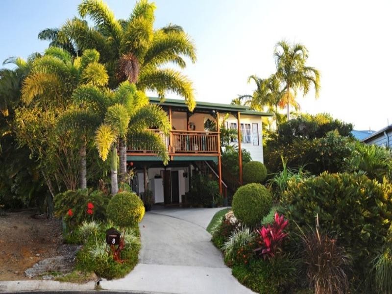 8 Gregory Court, Cannonvale QLD 4802