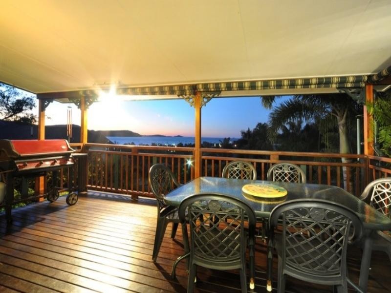 8 Gregory Court, Cannonvale QLD 4802