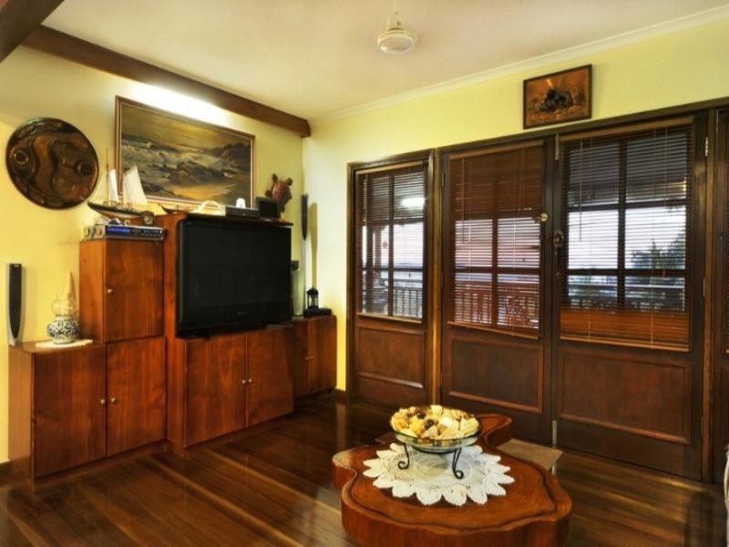 8 Gregory Court, Cannonvale QLD 4802