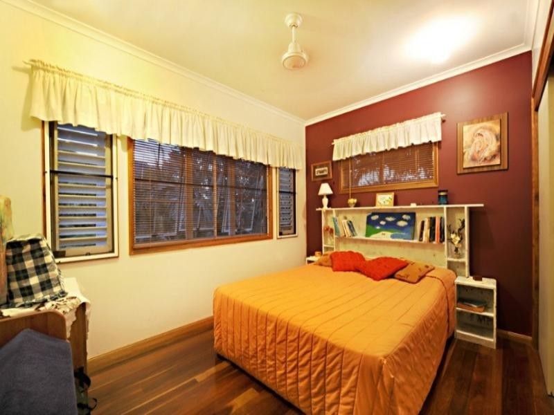 8 Gregory Court, Cannonvale QLD 4802