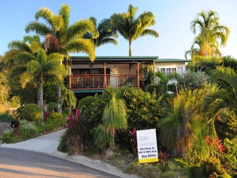 8 Gregory Court, Cannonvale QLD 4802