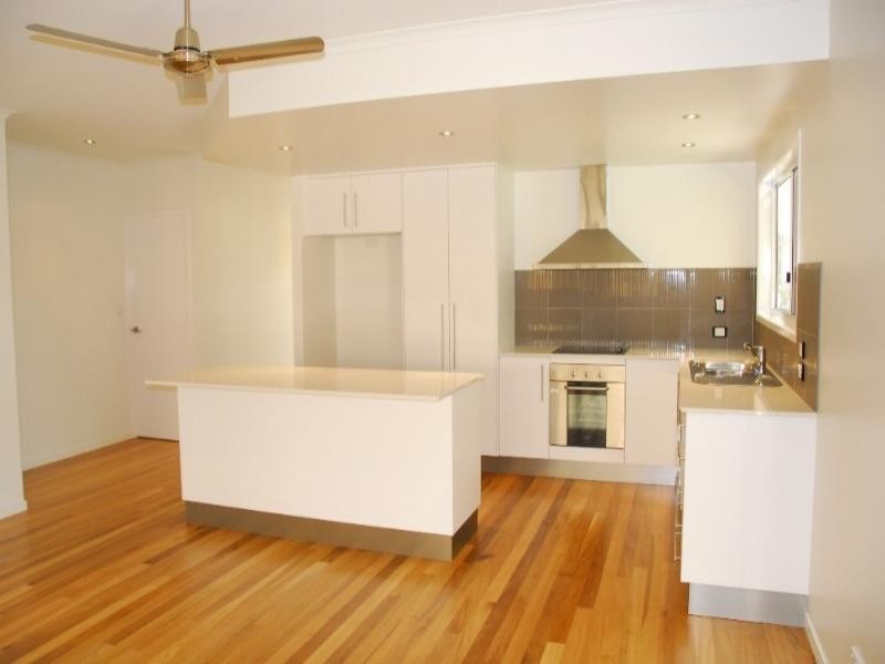 77 Country Road, Cannonvale QLD 4802