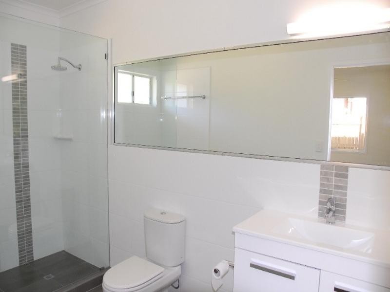 77 Country Road, Cannonvale QLD 4802