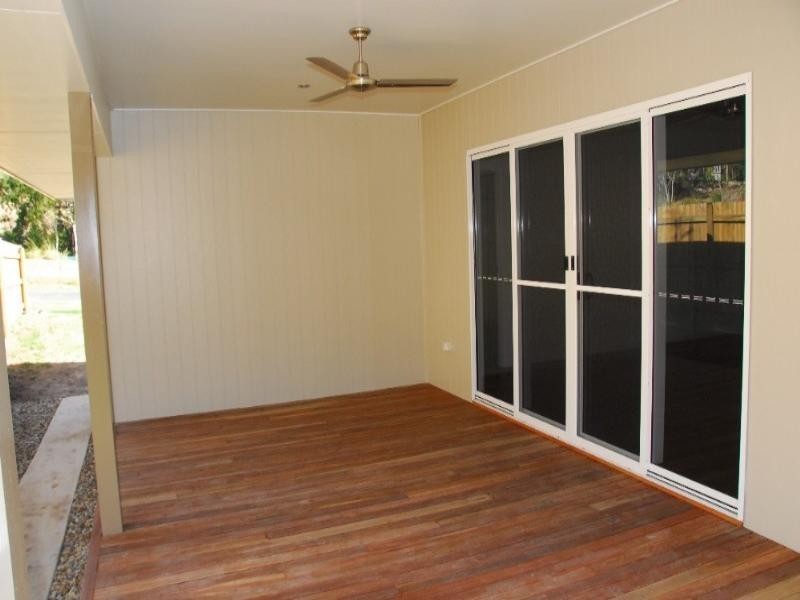 77 Country Road, Cannonvale QLD 4802