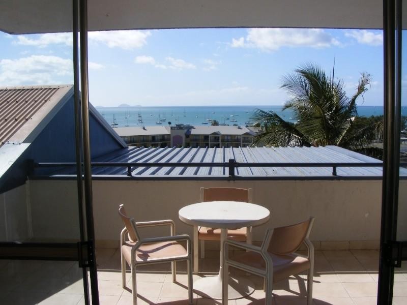 22/22a Golden Orchid Drive, Airlie Beach QLD 4802