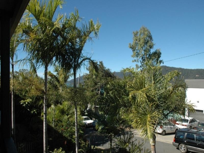 5/2 Lewis Street, Airlie Beach QLD 4802