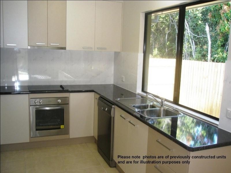 1/62 South Molle Boulevard, Cannonvale QLD 4802