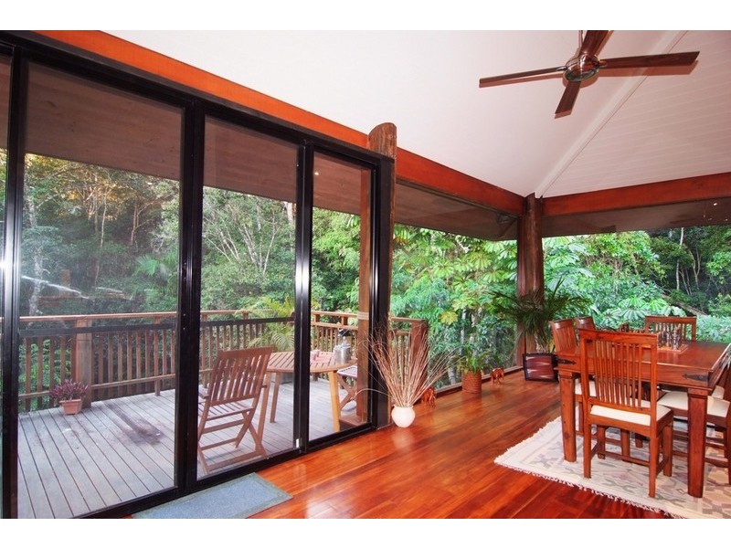 122 Orchid Drive, Cannonvale QLD 4802