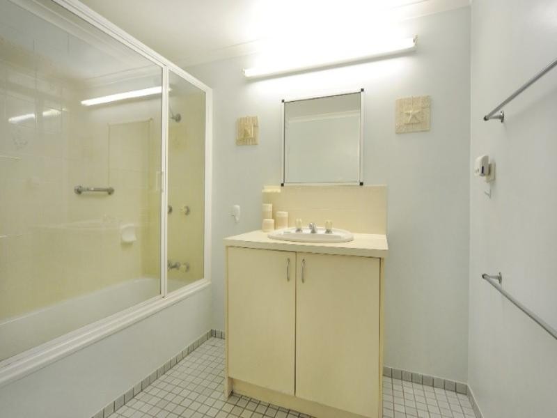 16/14 Island Drive, Cannonvale QLD 4802