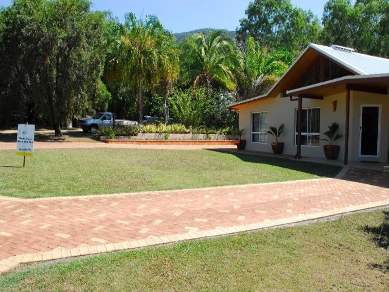 9 Muruk Crescent, Jubilee Pocket QLD 4802