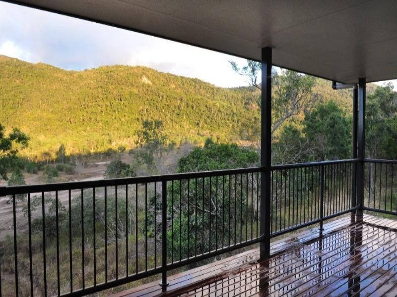 5 Scarlet Gum Crescent, Cannonvale QLD 4802