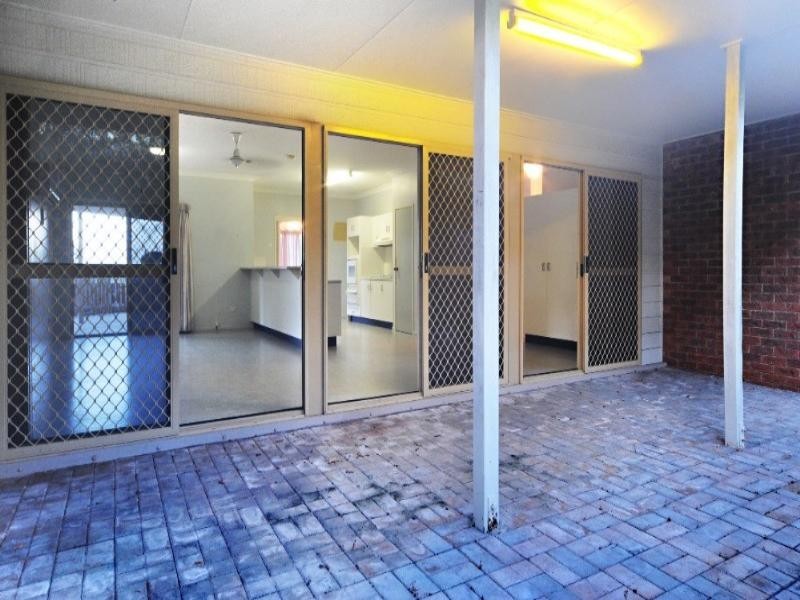 16 Manooka Drive, Cannonvale QLD 4802