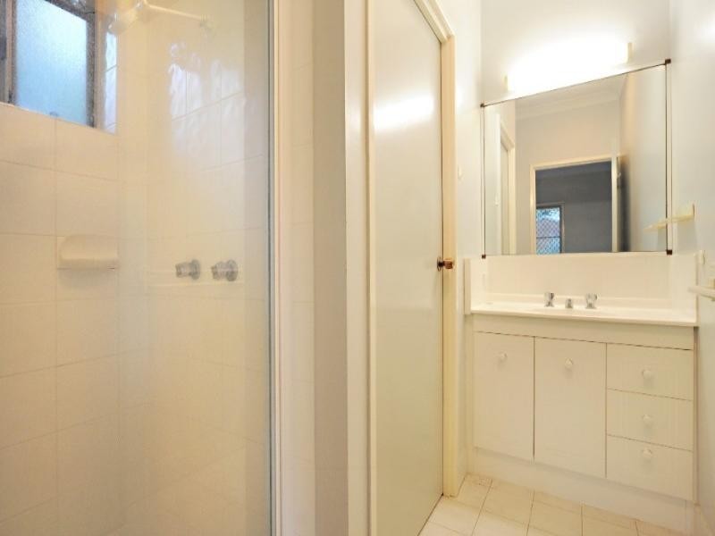 16 Manooka Drive, Cannonvale QLD 4802