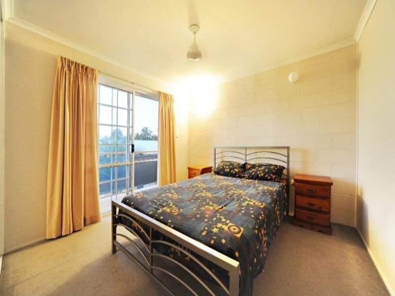 19/3 Eshelby Drive, Cannonvale QLD 4802