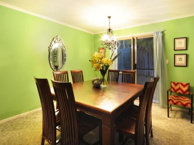 2 Duell Road, Cannonvale QLD 4802