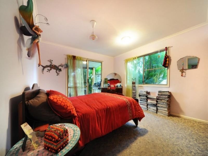 2 Duell Road, Cannonvale QLD 4802