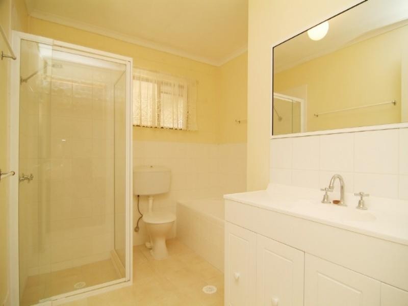 10 Iluka Street, Cannonvale QLD 4802