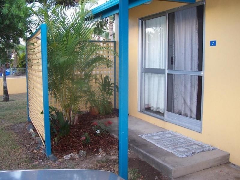 7/28 Island Drive, Cannonvale QLD 4802