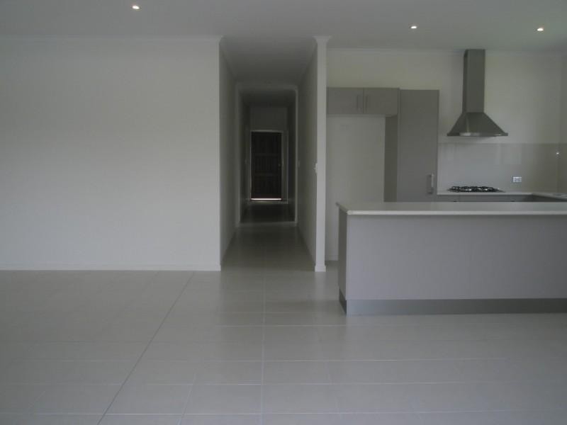 19 Armada Crescent, Jubilee Pocket QLD 4802