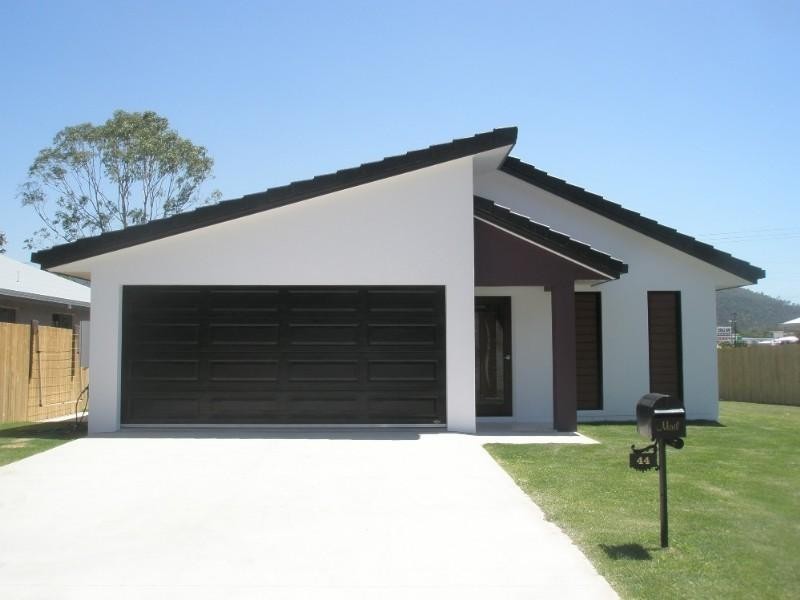 44 South Molle Boulevard, Cannonvale QLD 4802