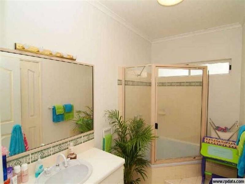 1/6 Duell Road, Cannonvale QLD 4802