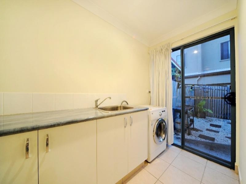 2/7 Erromango Drive, Jubilee Pocket QLD 4802