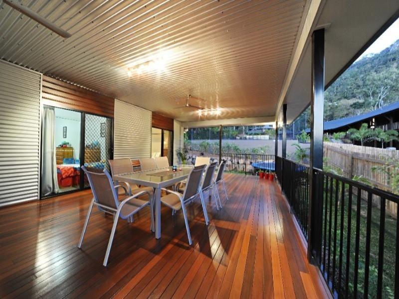73 Country Road, Cannonvale QLD 4802
