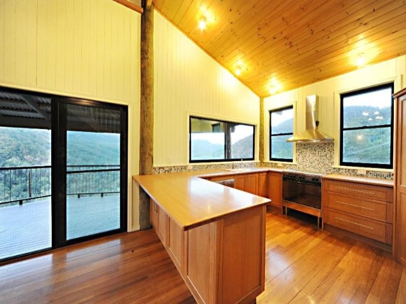 100 Brandy Creek Road, Whitsundays QLD 4802