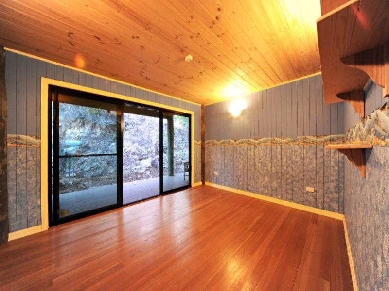 100 Brandy Creek Road, Whitsundays QLD 4802